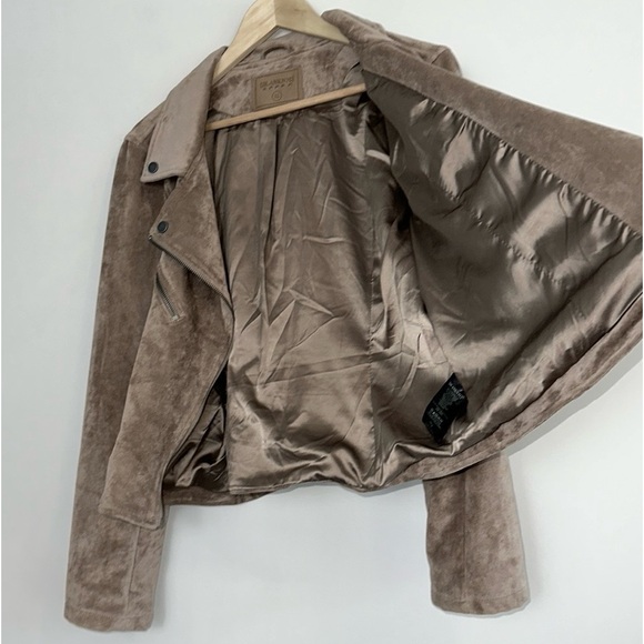 BLANKNYC Faux Suede Moto Jacket - Picture 8 of 12